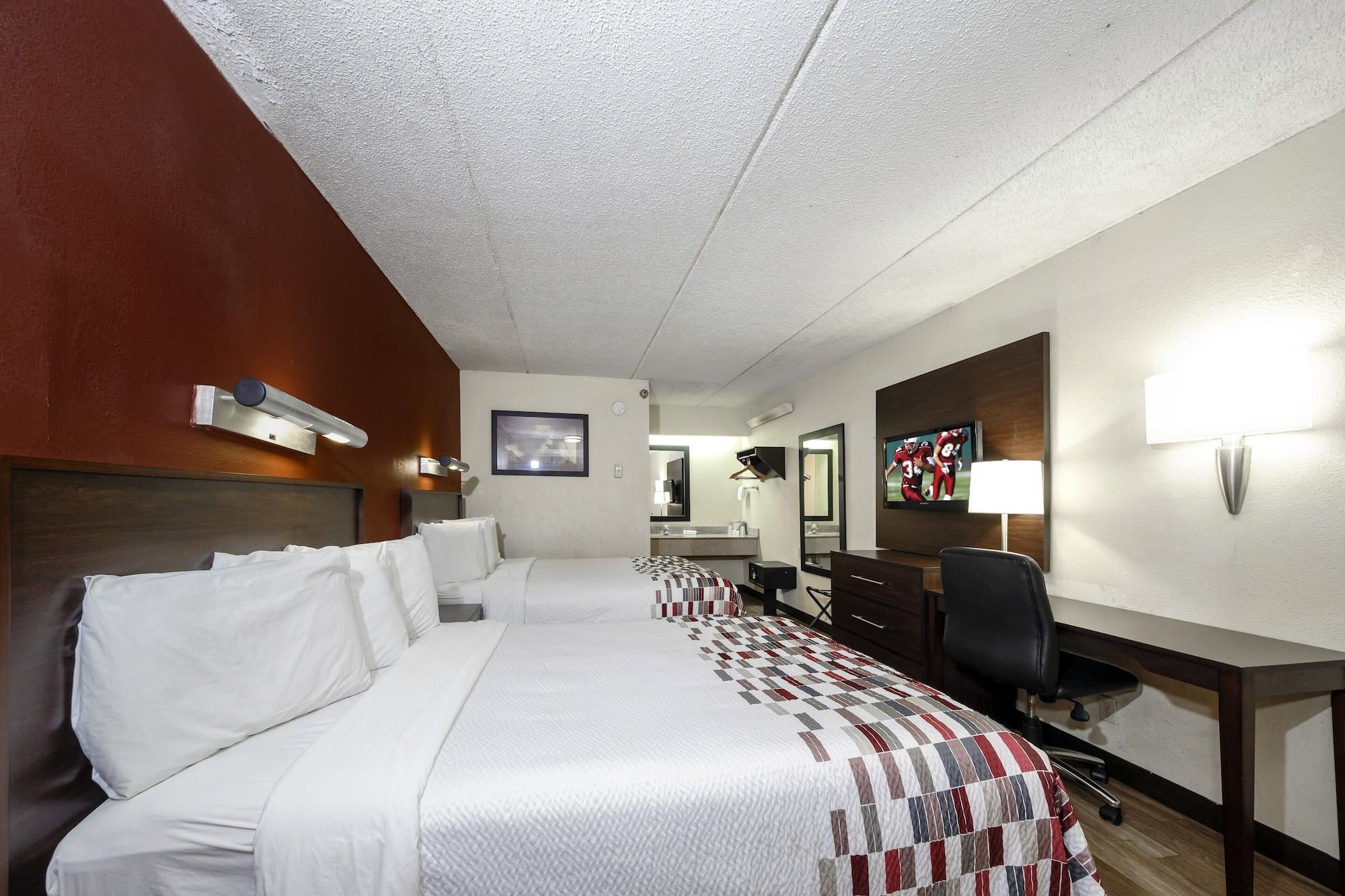 Red Roof Inn Tampa - Brandon Екстериор снимка