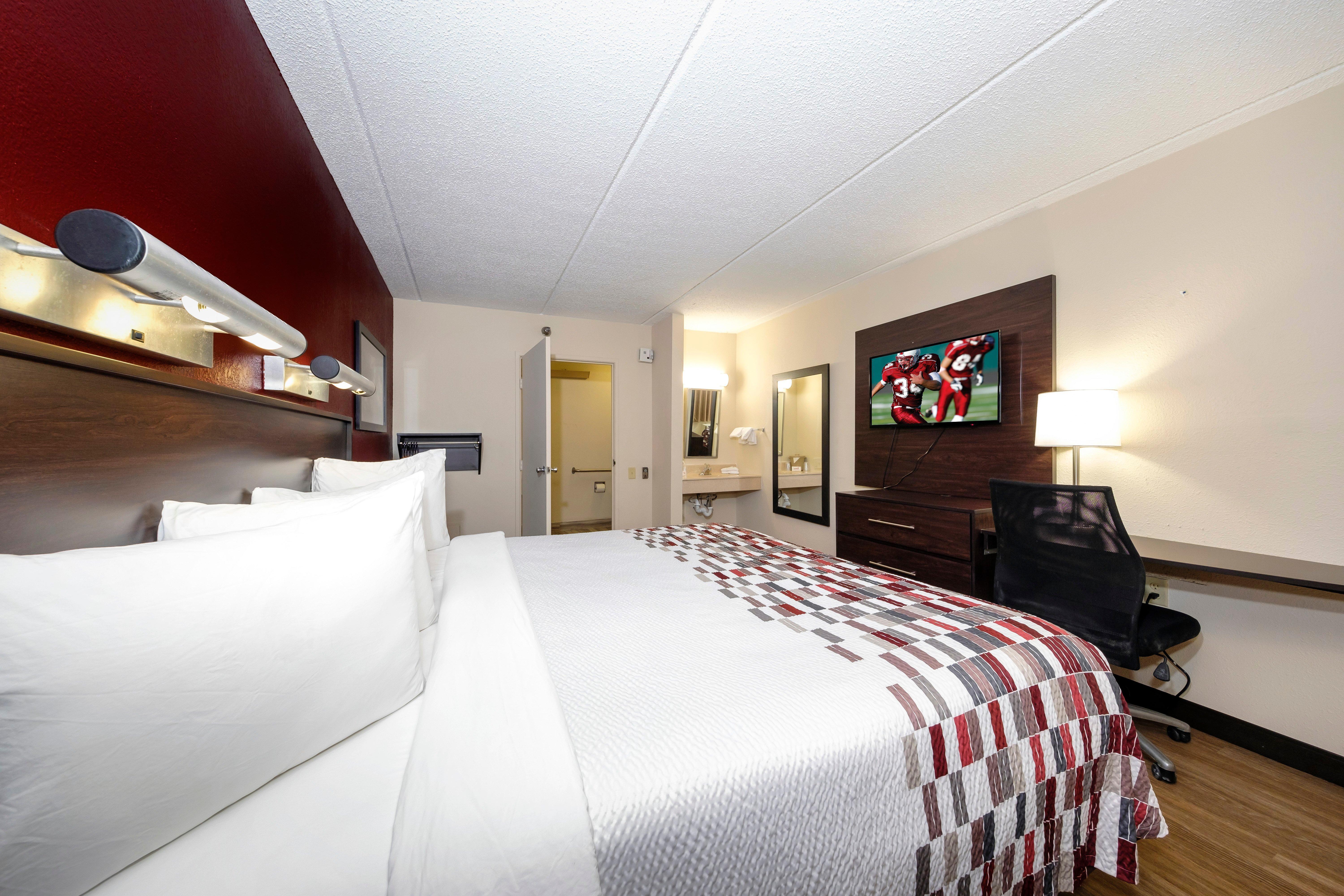 Red Roof Inn Tampa - Brandon Екстериор снимка