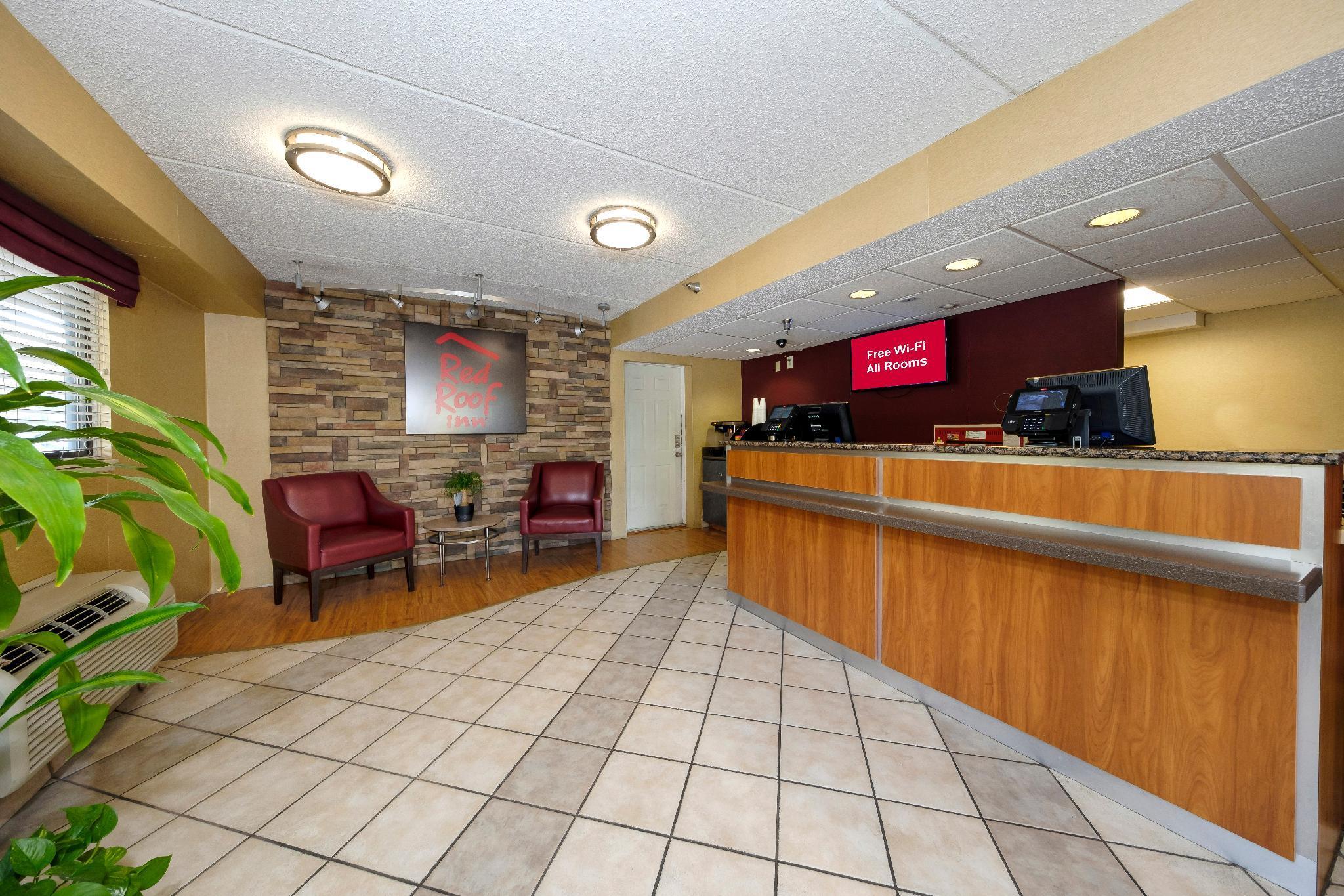 Red Roof Inn Tampa - Brandon Екстериор снимка