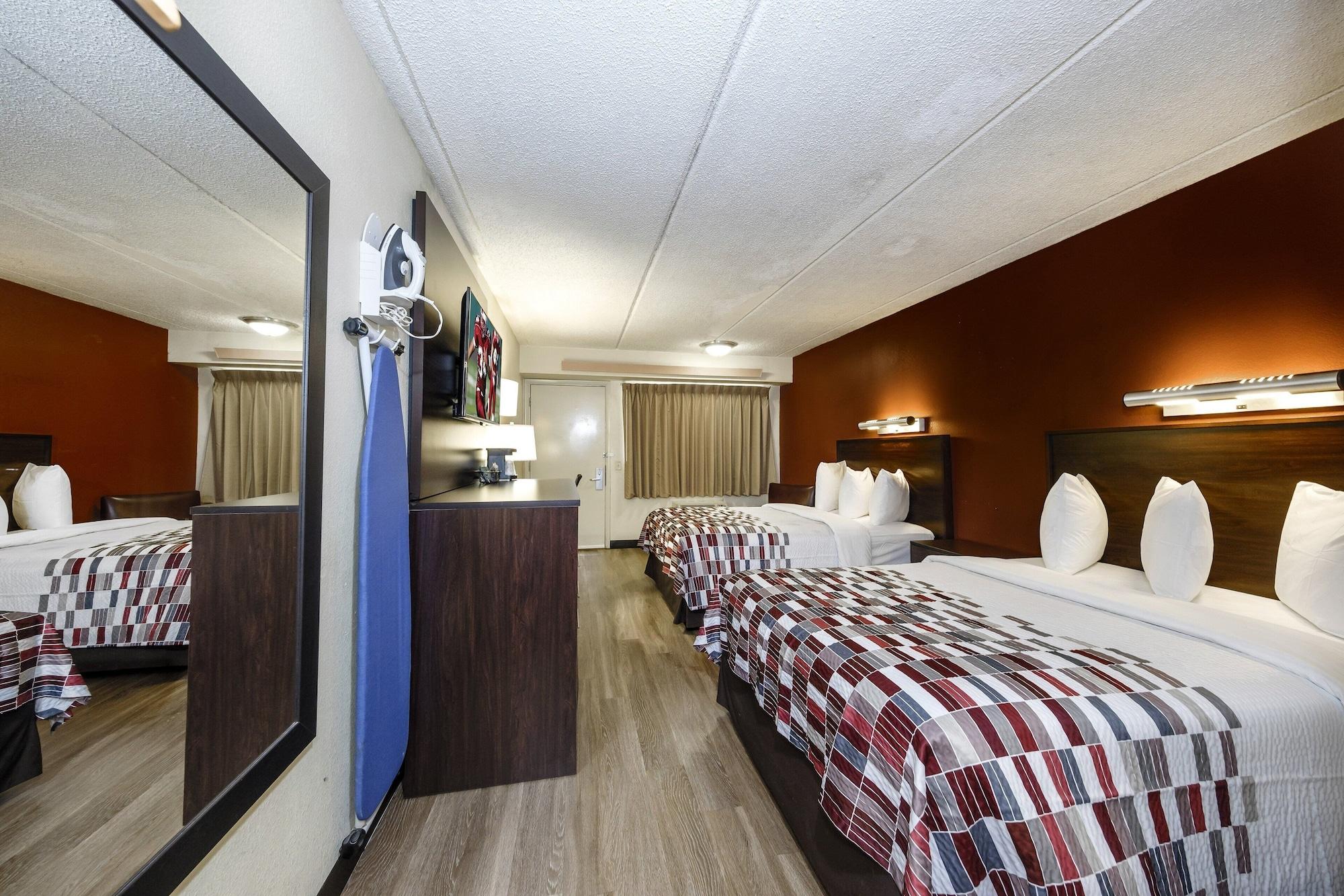 Red Roof Inn Tampa - Brandon Екстериор снимка