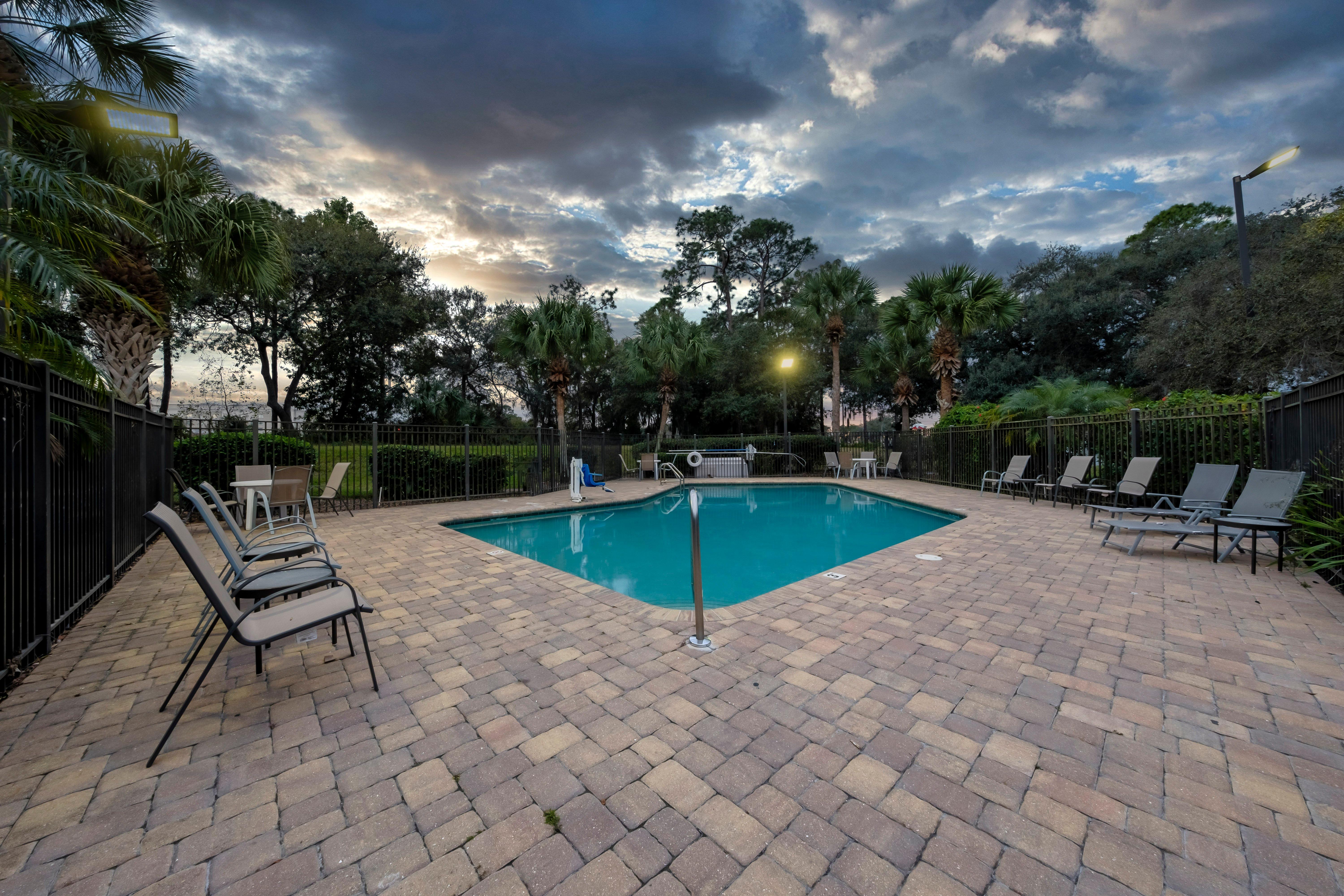 Red Roof Inn Tampa - Brandon Екстериор снимка