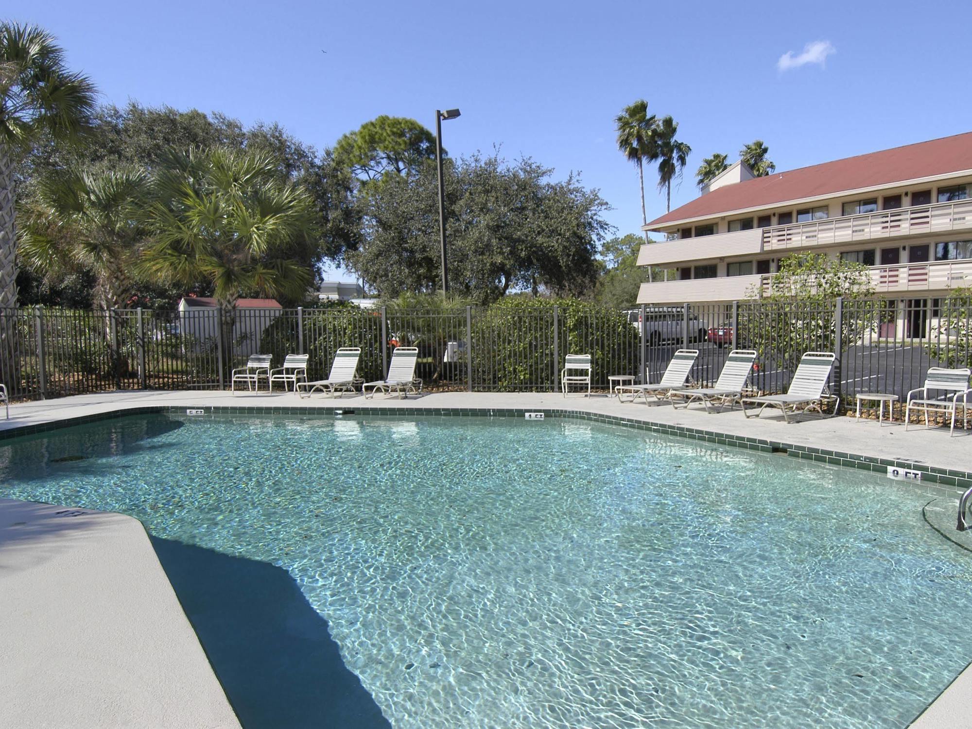 Red Roof Inn Tampa - Brandon Екстериор снимка
